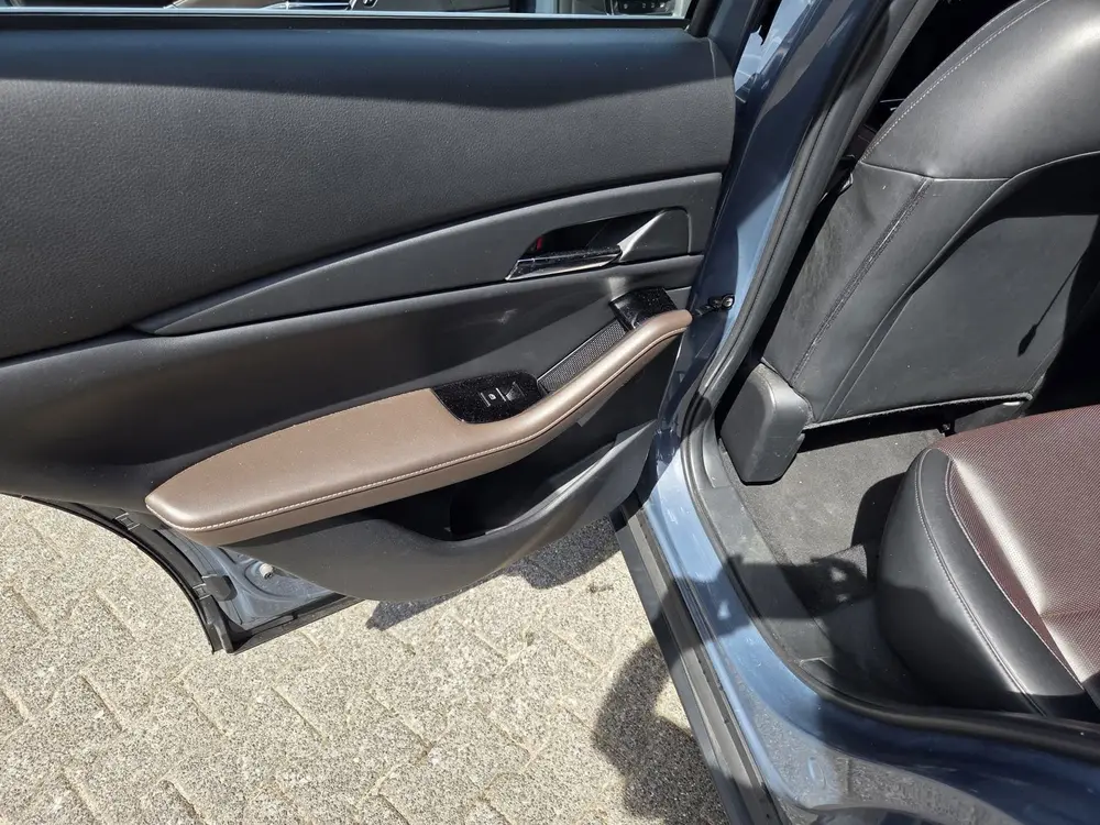 Mazda CX-30 2.0 e-SkyActiv-G M Hybrid Comfort uit 2019, foto 15