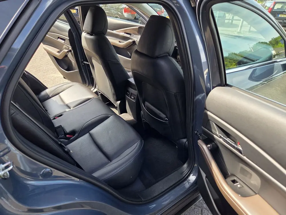 Mazda CX-30 2.0 e-SkyActiv-G M Hybrid Comfort uit 2019, foto 19