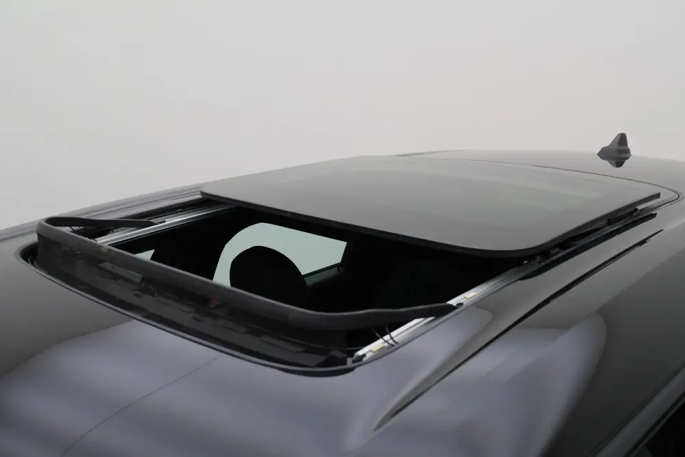 Mini Clubman 1.5 Cooper Automaat Knights Bridge Edition uit 2022, foto 12