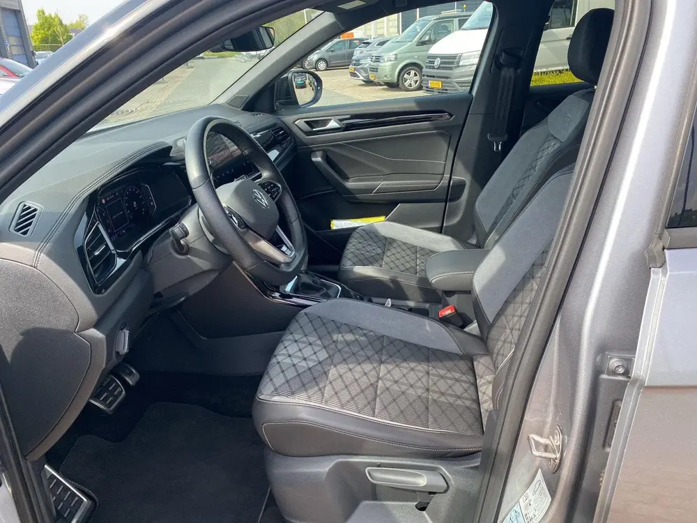 Volkswagen T-Roc 1.5 TSI R-Line | Automaat | 150Pk | A.Camer uit 2023, foto 2