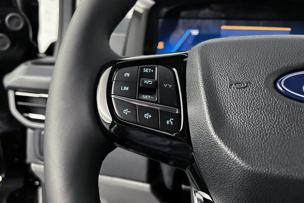 Ford E-Custom L2 Limited uit 2026, foto 12