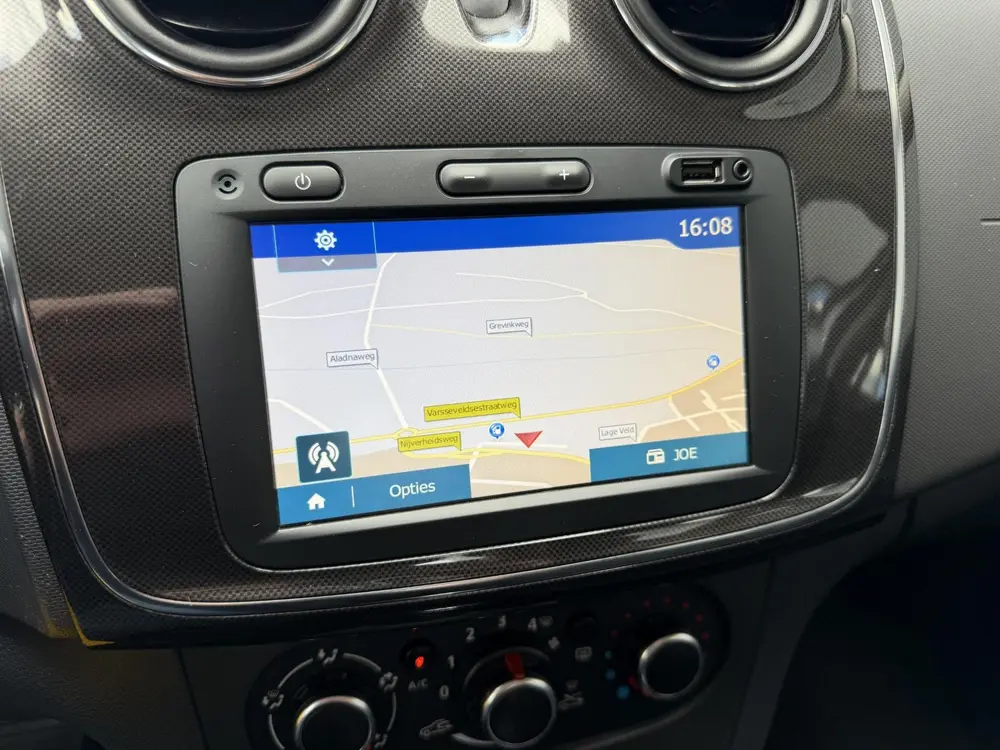 Dacia Sandero 0.9 TCe Tech Road / Navigatie / Cruise Control uit 2020, foto 11