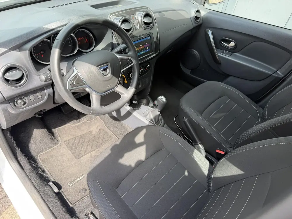 Dacia Sandero 0.9 TCe Tech Road / Navigatie / Cruise Control uit 2020, foto 17