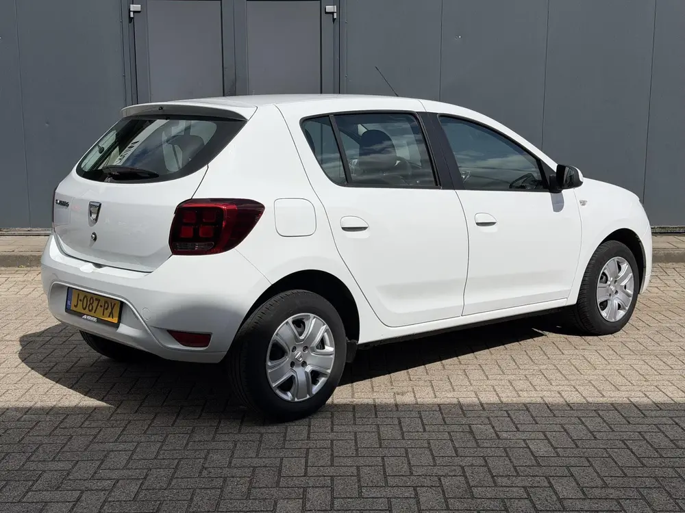 Dacia Sandero 0.9 TCe Tech Road / Navigatie / Cruise Control uit 2020, foto 3