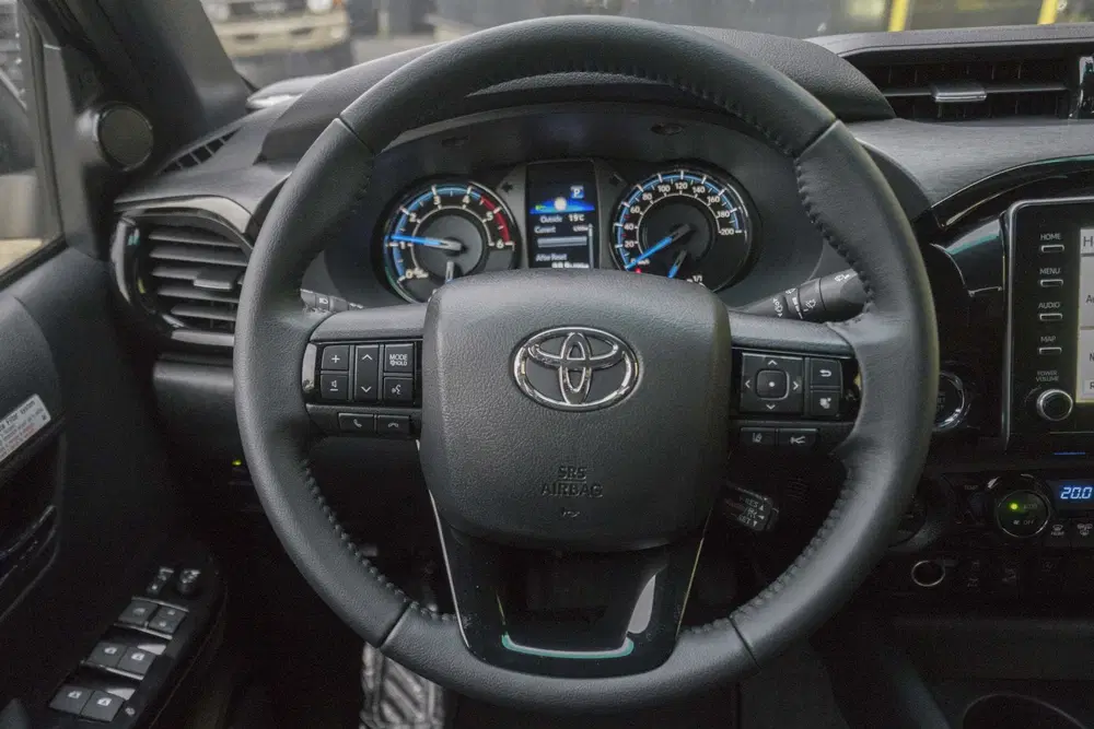 Toyota Hilux 2.8 D-4D Double Cab Hybrid Invincible JBL uit 2026, foto 11