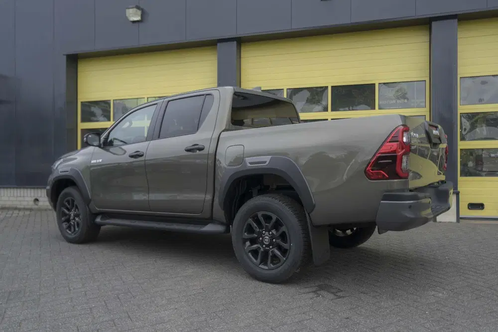 Toyota Hilux 2.8 D-4D Double Cab Hybrid Invincible JBL uit 2026, foto 7