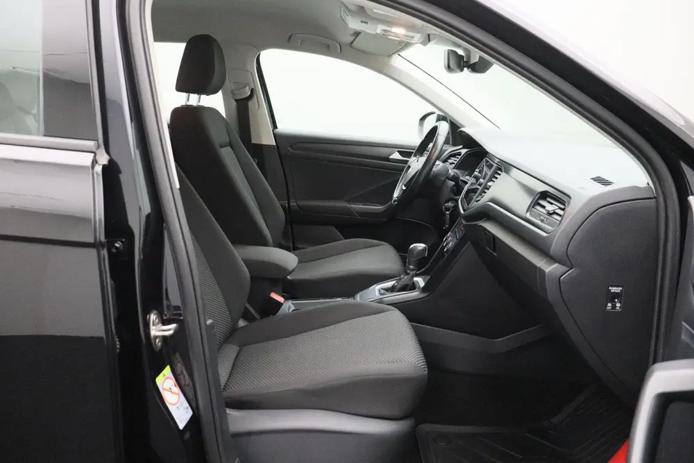 Volkswagen T-Roc 1.5 TSI 2019 | Airco | Trekhaak | Navigatie uit 2019, foto 17