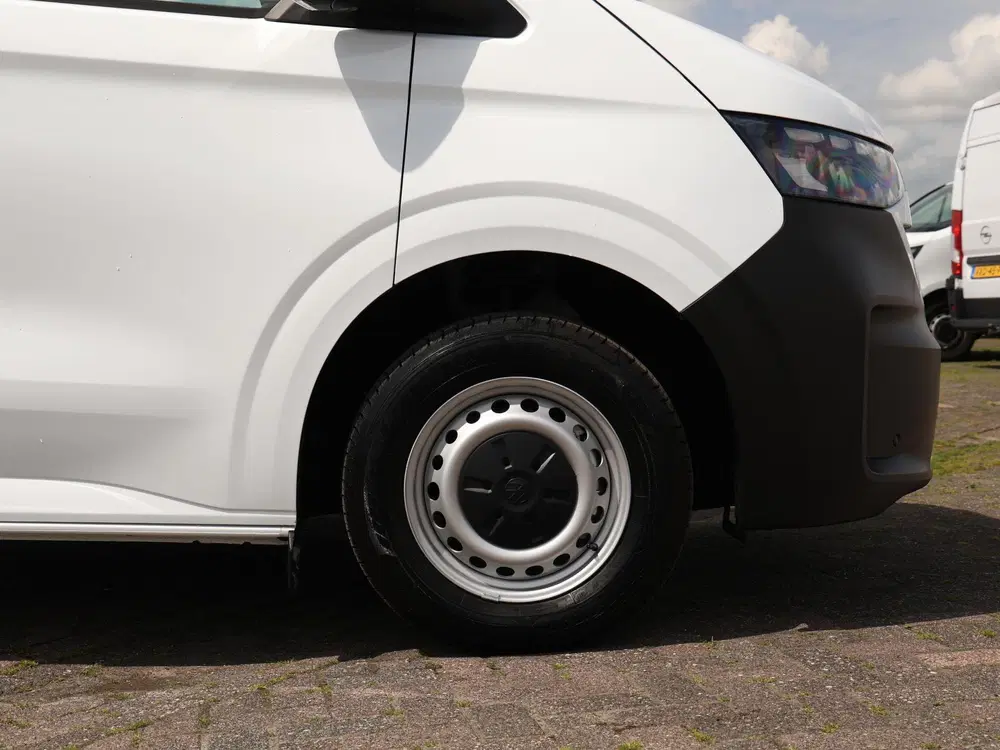 Volkswagen Transporter 2.0 TDI 150pk L1H1 Life uit 2024, foto 15