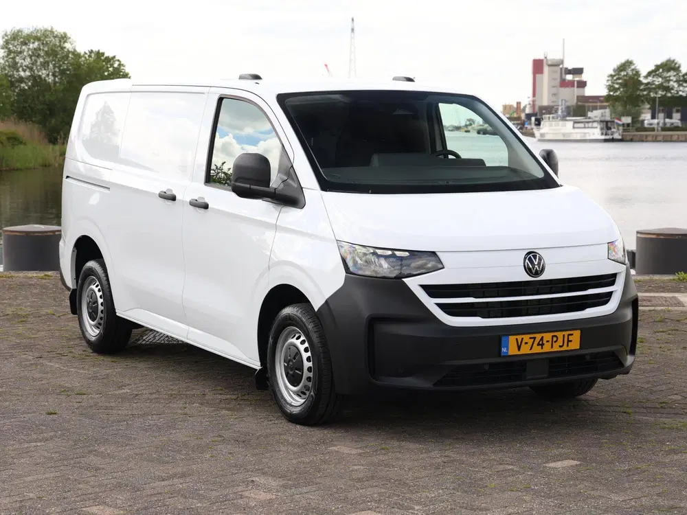 Volkswagen Transporter 2.0 TDI 150pk L1H1 Life uit 2024, foto 3