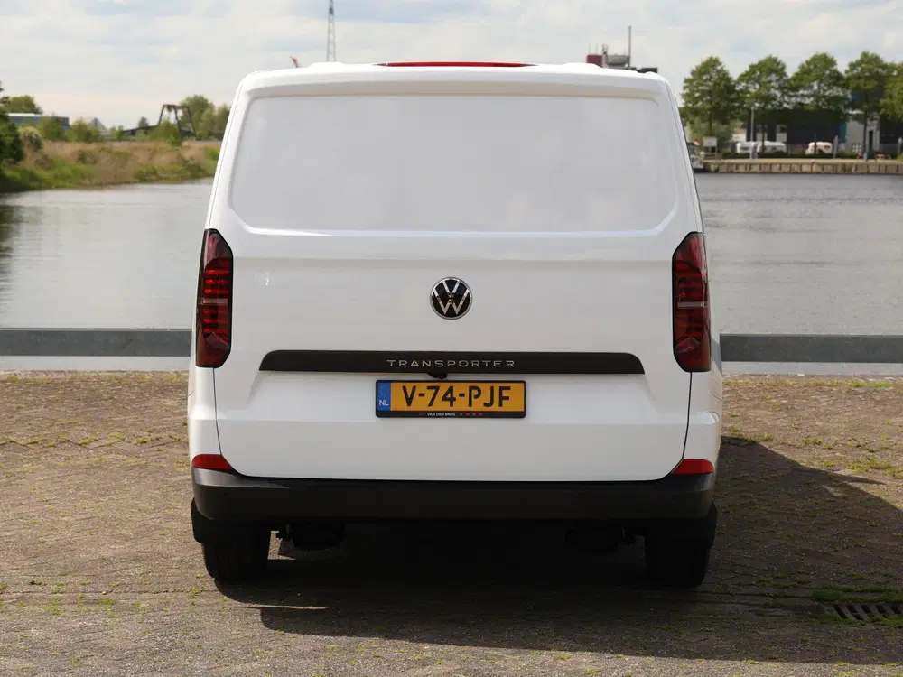 Volkswagen Transporter 2.0 TDI 150pk L1H1 Life uit 2024, foto 6