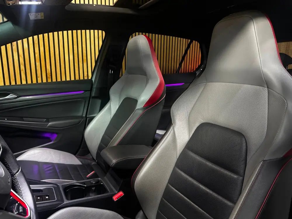 Volkswagen Golf 2.0 TSI GTI PANO|H&K|STOEL VENTILATIE & VERW uit 2021, foto 18