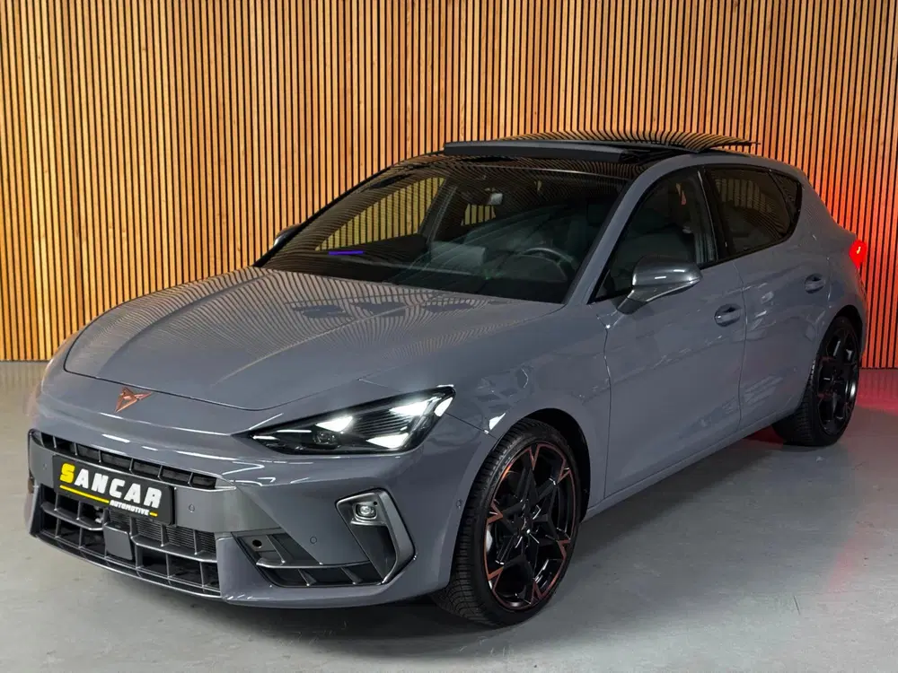 Cupra Leon 1.5 eTSI VZ Performance PANO uit 2025, foto 13