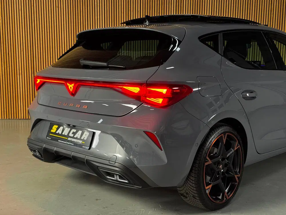 Cupra Leon 1.5 eTSI VZ Performance PANO uit 2025, foto 15