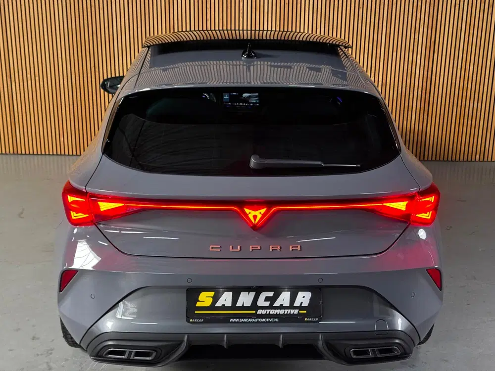 Cupra Leon 1.5 eTSI VZ Performance PANO uit 2025, foto 17