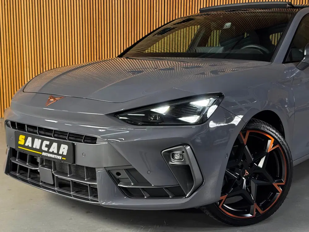 Cupra Leon 1.5 eTSI VZ Performance PANO uit 2025, foto 2