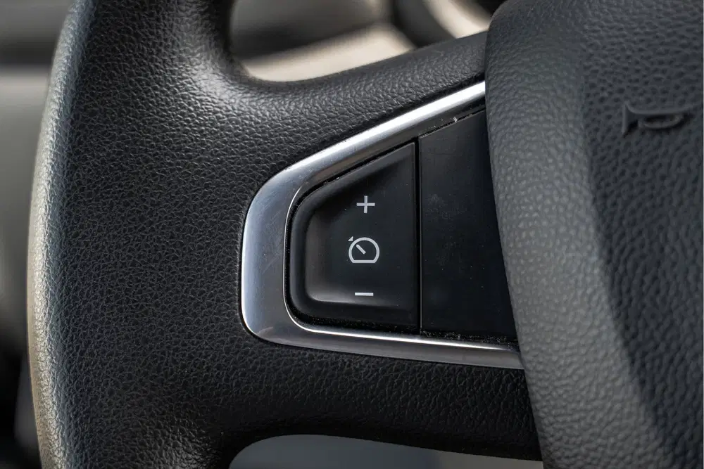 Renault Master 2.3dCi uit 2023, foto 15