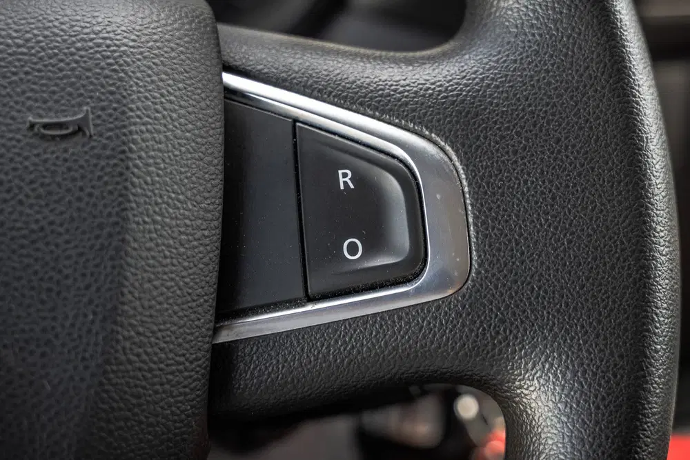 Renault Master 2.3dCi uit 2023, foto 16