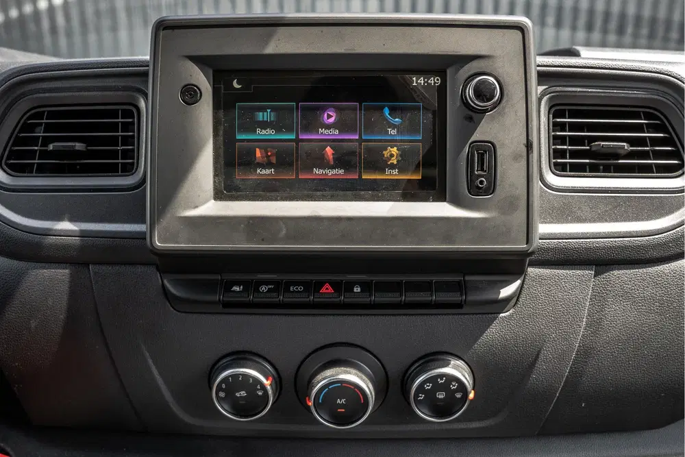 Renault Master 2.3dCi uit 2023, foto 20
