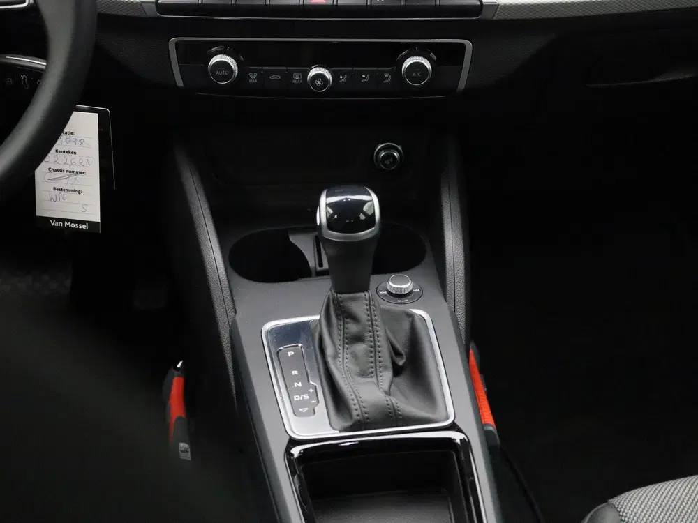 Audi Q2 35 TFSI Advanced edition 150 PK uit 2024, foto 12