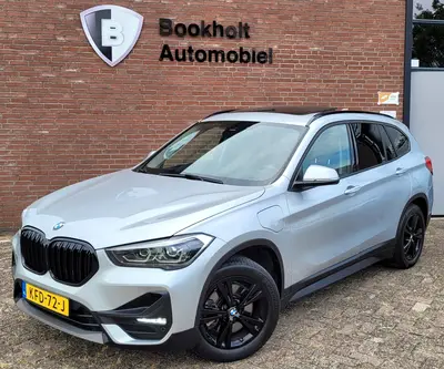 BMW X1 XDrive25e Pano uit 2021