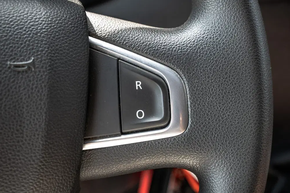 Renault Master 2.3dCi uit 2023, foto 16
