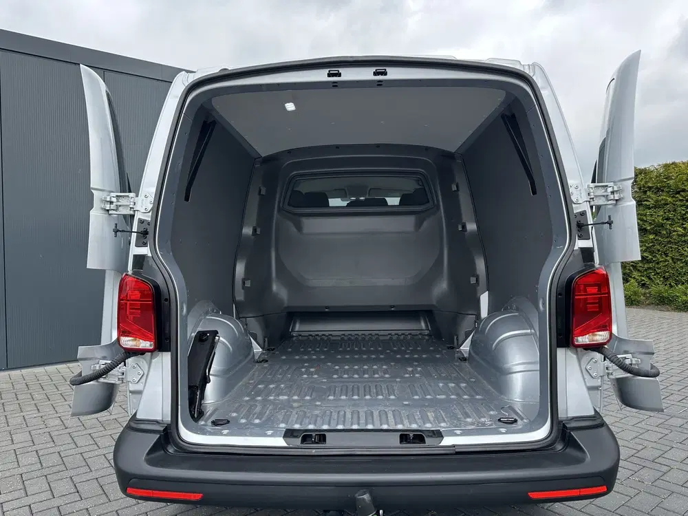 Volkswagen Transporter 2.0 TDI 150 PK DSG AUTOMAAT HIGLINE uit 2024, foto 12
