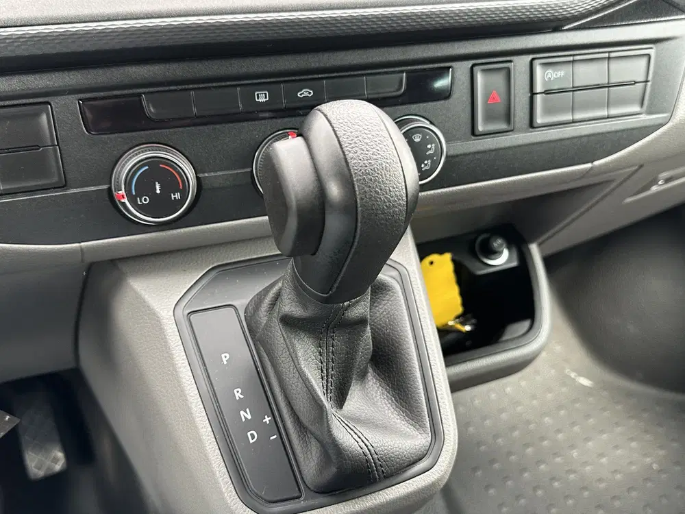 Volkswagen Transporter 2.0 TDI 150 PK DSG AUTOMAAT HIGLINE uit 2024, foto 18