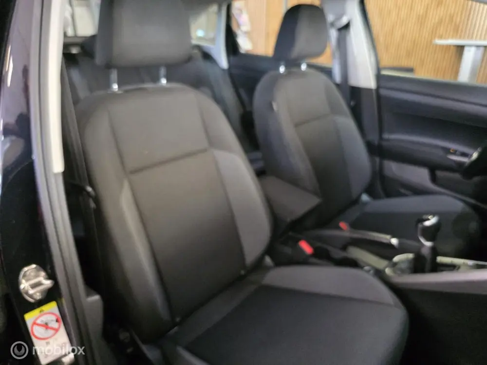 Volkswagen Taigo 1.0 TSI Business Digitaal Cockpit, CarplayI uit 2021, foto 17