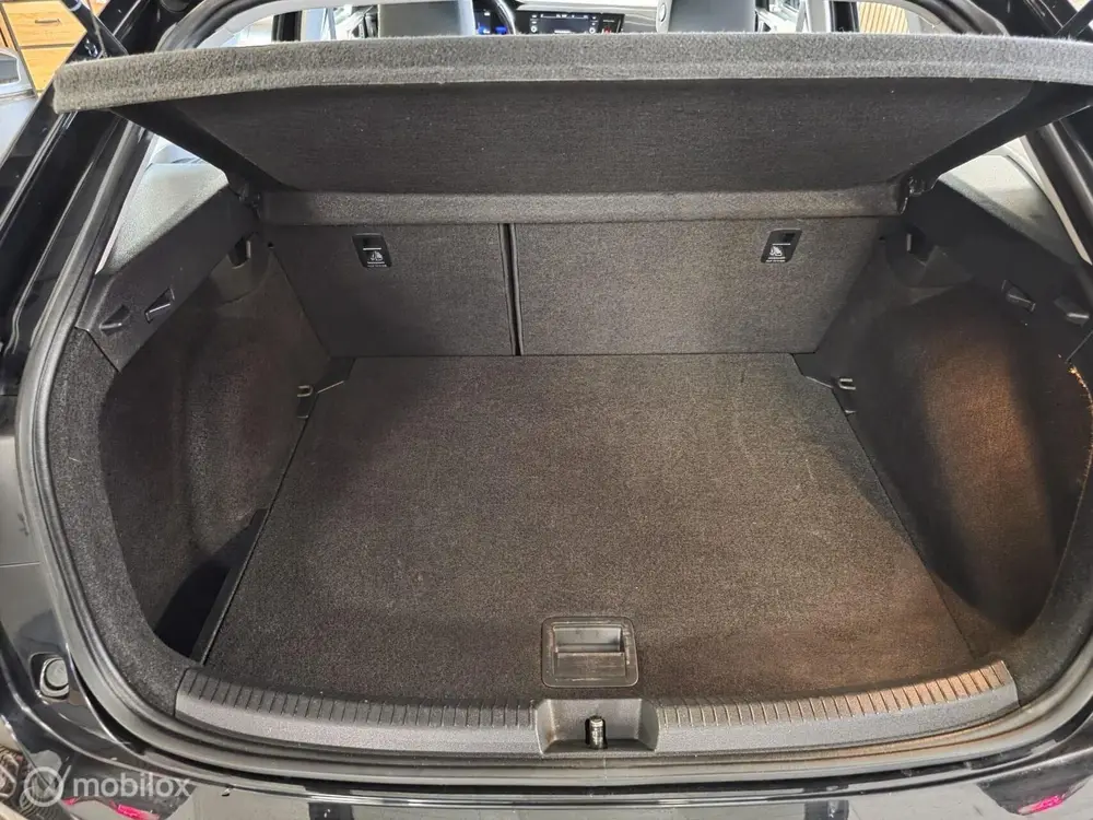 Volkswagen Taigo 1.0 TSI Business Digitaal Cockpit, CarplayI uit 2021, foto 20
