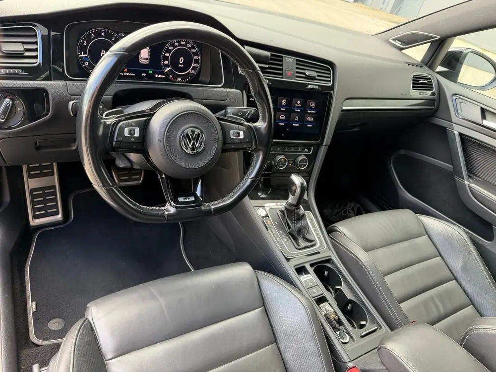 Volkswagen Golf VII Golf 2.0 TSI 300pk 4Motion 5D 2019 Zwart uit 2019, foto 15