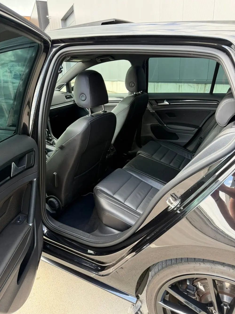Volkswagen Golf VII Golf 2.0 TSI 300pk 4Motion 5D 2019 Zwart uit 2019, foto 17