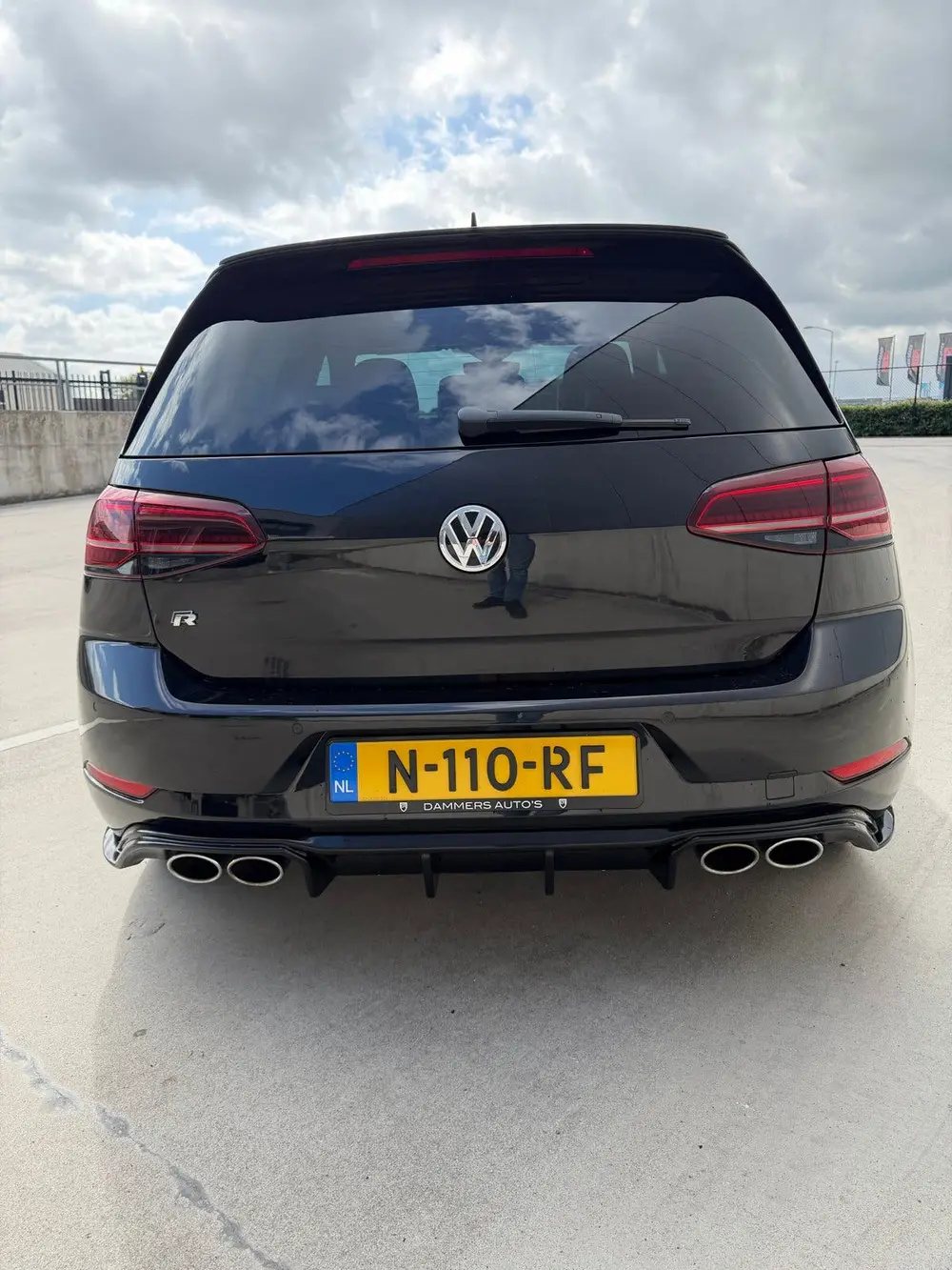 Volkswagen Golf VII Golf 2.0 TSI 300pk 4Motion 5D 2019 Zwart uit 2019, foto 4