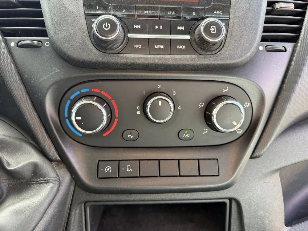 Iveco Daily 35C14 2.3 Kipper Dubbellucht 3 uit 2020, foto 16
