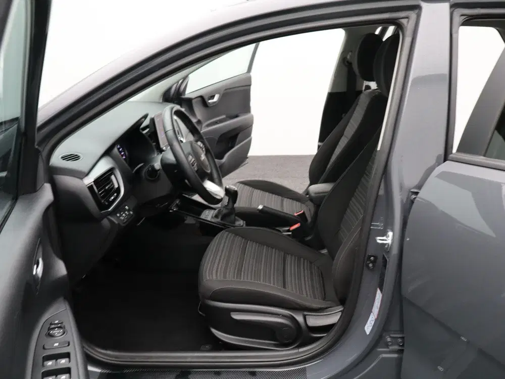 Kia Stonic 1.0 T-GDi MHEV DynamicPlusLine Keyless uit 2022, foto 6
