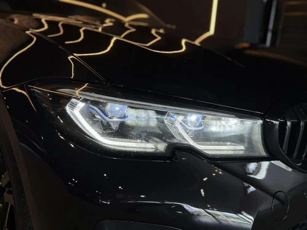 BMW 3-serie 3-serie 330e xDrive HUD Pano 360* Laser M uit 2022, foto 5