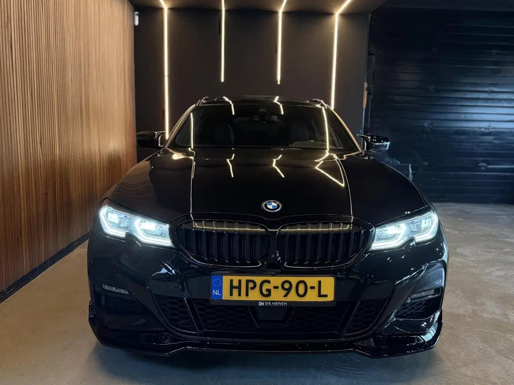 BMW 3-serie 3-serie 330e xDrive HUD Pano 360* Laser M uit 2022, foto 7