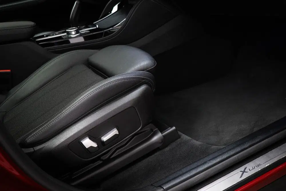 BMW X4 xDrive20i X-Line High Executive uit 2021, foto 14