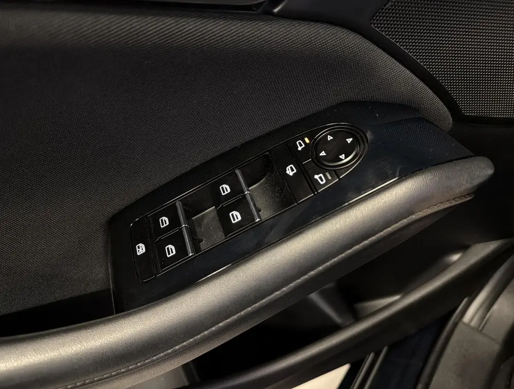 Mazda 3 2.0 e-SkyActiv-X M Hybrid 180 uit 2019, foto 15