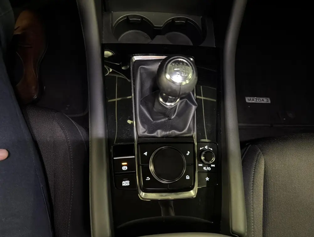 Mazda 3 2.0 e-SkyActiv-X M Hybrid 180 uit 2019, foto 17