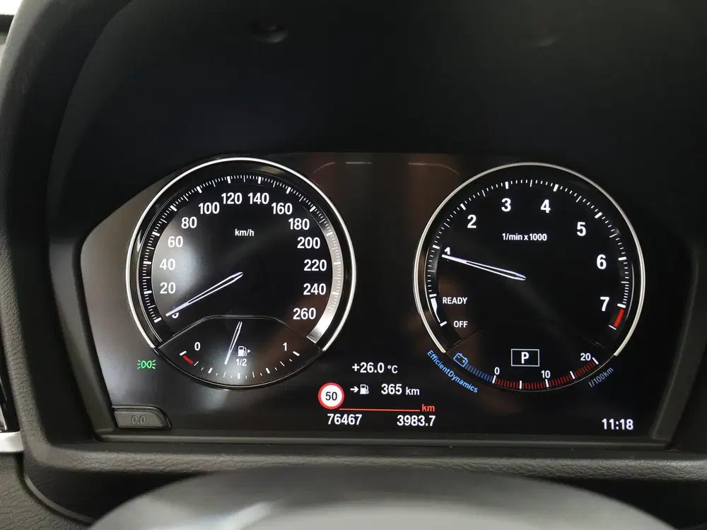 BMW X1 sDrive18i Executive Sport Edition uit 2019, foto 13