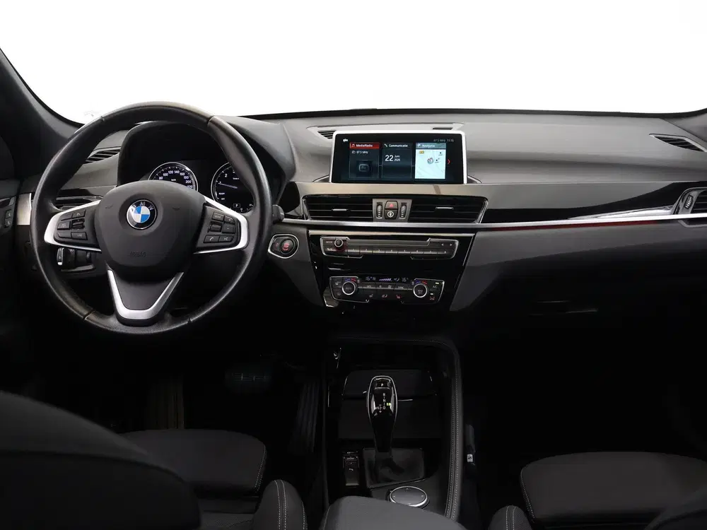 BMW X1 sDrive18i Executive Sport Edition uit 2019, foto 9