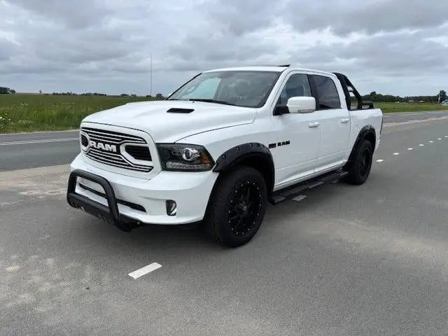 Dodge Ram 1500 ram 1500 sport 4x4 200L Lpg Financiering v/a 350 uit 2019