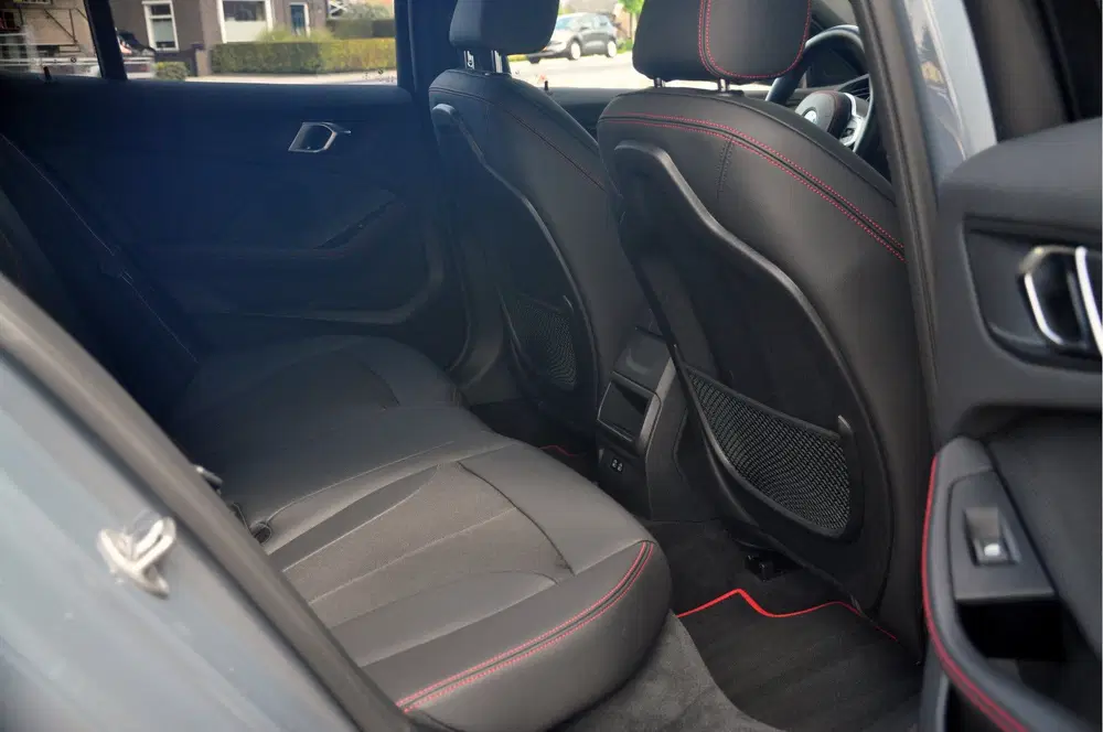 BMW 1-serie 128ti uit 2023, foto 14