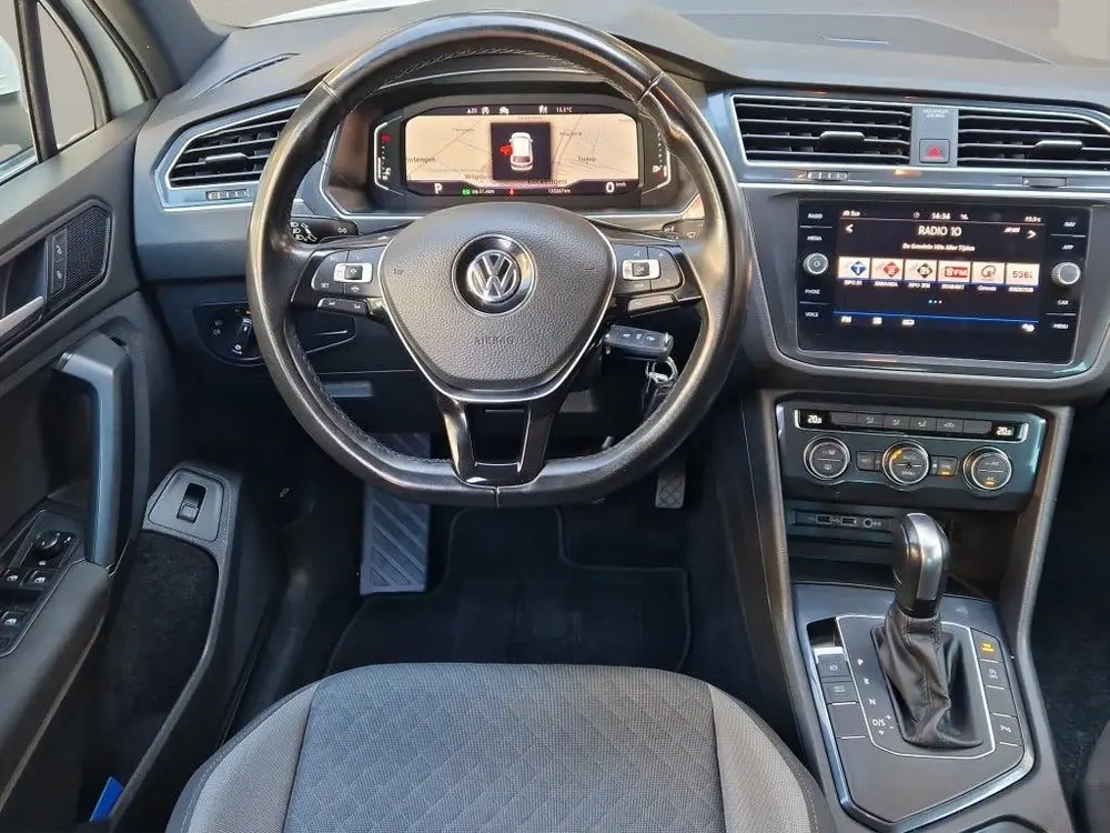 Volkswagen Tiguan 1.5 TSI R-Line Trekhaak - NL Auto - Virtua uit 2020, foto 2