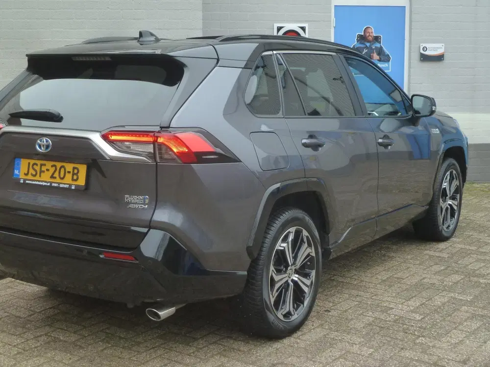 Toyota RAV 4 2.5 Plug-in Hybrid AWD Bi-Tone Plus uit 2022, foto 13