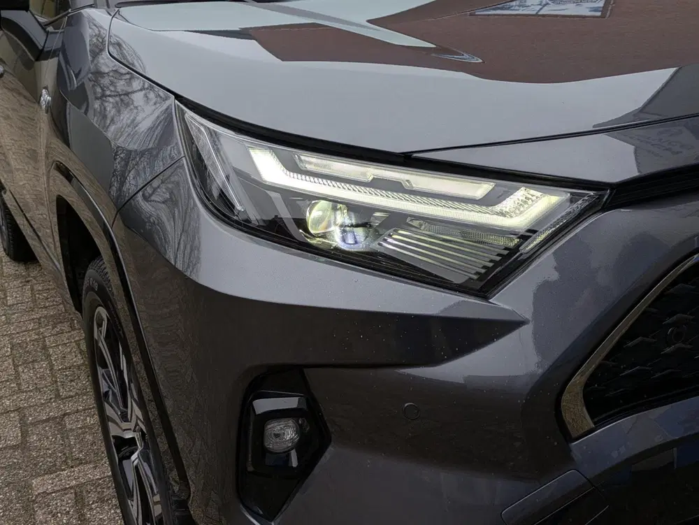 Toyota RAV 4 2.5 Plug-in Hybrid AWD Bi-Tone Plus uit 2022, foto 16