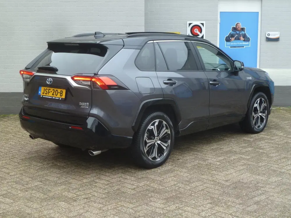 Toyota RAV 4 2.5 Plug-in Hybrid AWD Bi-Tone Plus uit 2022, foto 2
