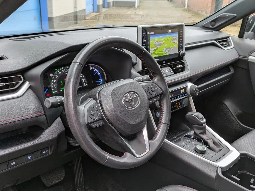 Toyota RAV 4 2.5 Plug-in Hybrid AWD Bi-Tone Plus uit 2022, foto 4