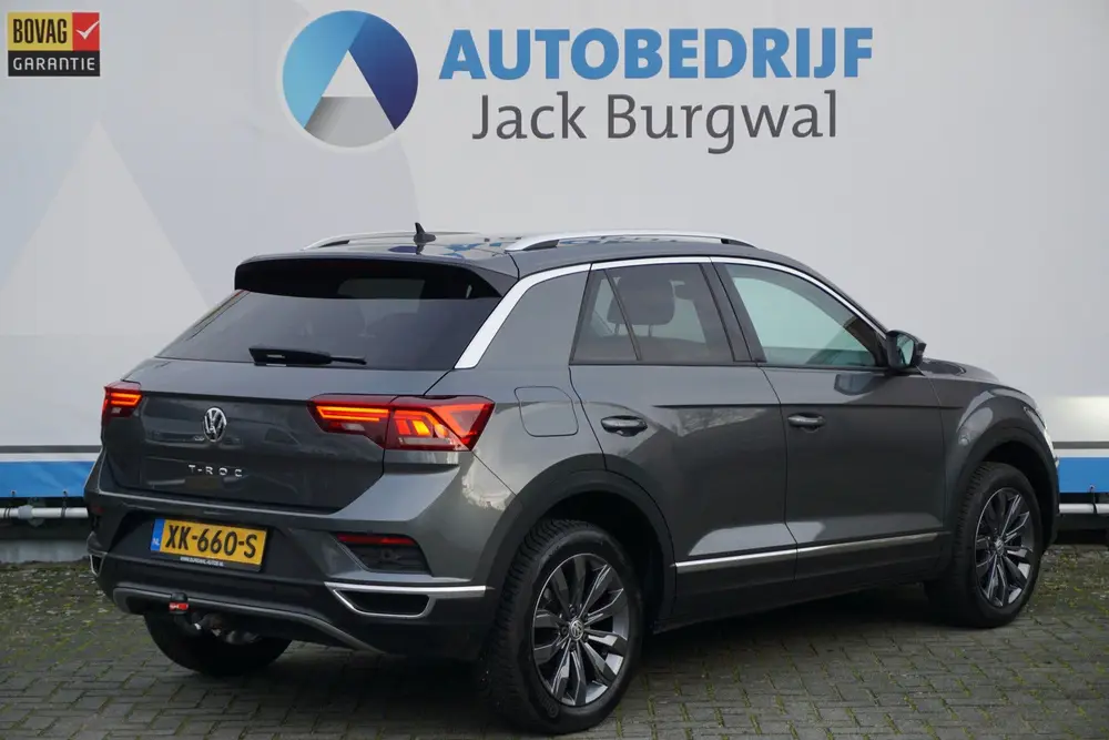 Volkswagen T-Roc 1.5 TSI DSG Sport Trekhaak | Digital dashbo uit 2019, foto 2