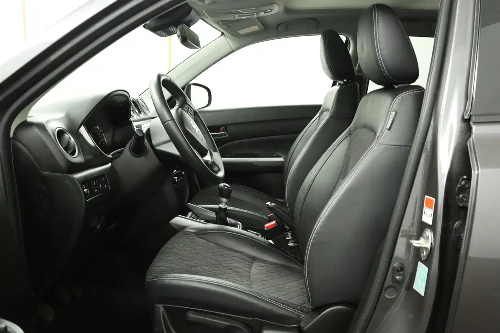 Suzuki Vitara 1.4 Boosterjet Style Smart Hybrid uit 2025, foto 17
